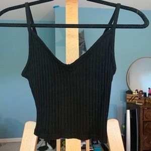 black simple crop tank